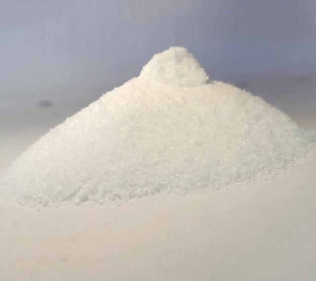 EQ-Msm (Metylsulfonylmetan)